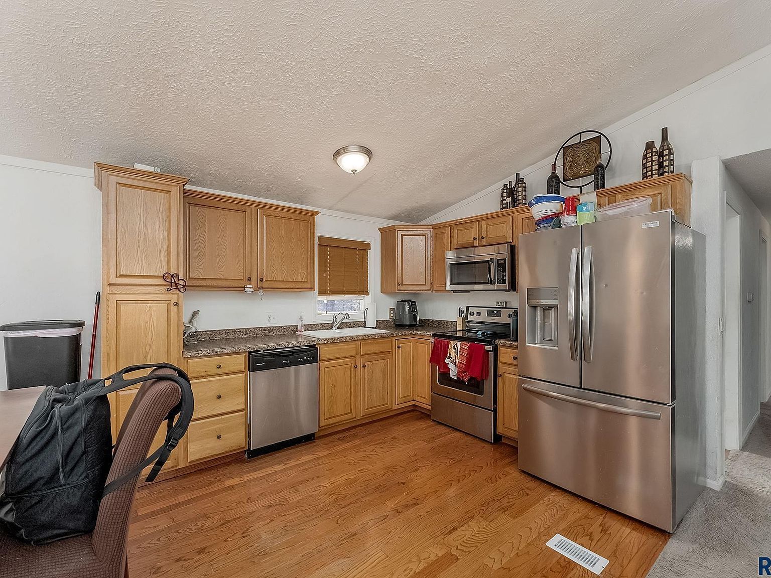 1017 S Sunburst Pl Sioux Falls, SD 57106 - Thumbnail 5