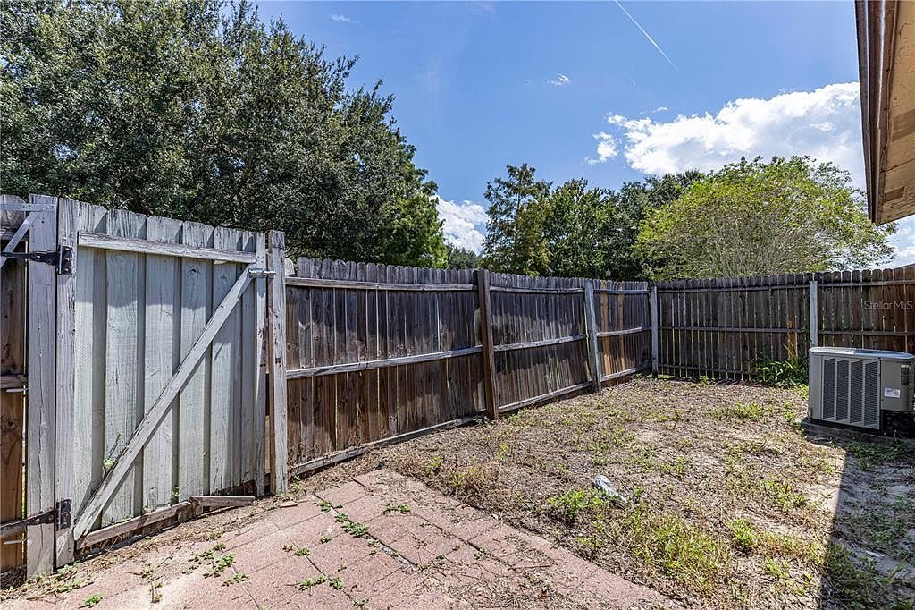 343 E Rosewood Ln UNIT 343 Tavares, FL 32778 - Thumbnail 5