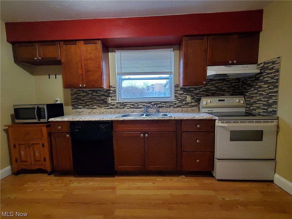 31624 N Marginal Dr APT C Eastlake, OH 44095 - Thumbnail 5