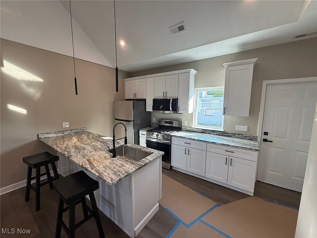 14951 Carol Dr Maple Heights, OH 44137 - Thumbnail 5