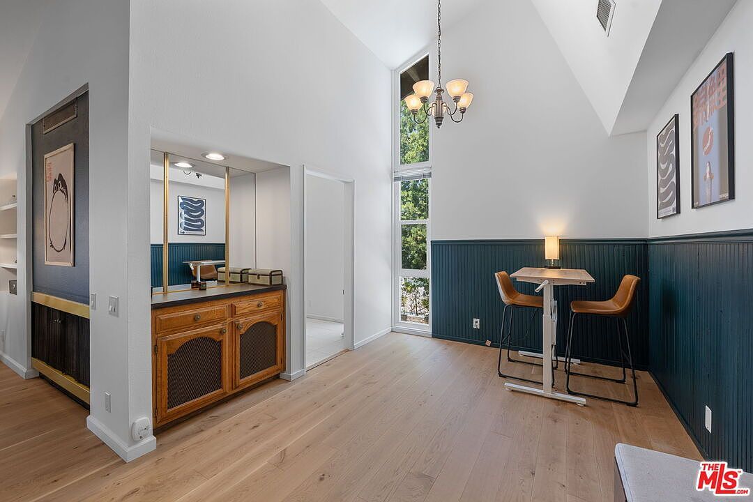 31568 Agoura Rd UNIT 4 Westlake Village, CA 91361 - Thumbnail 5