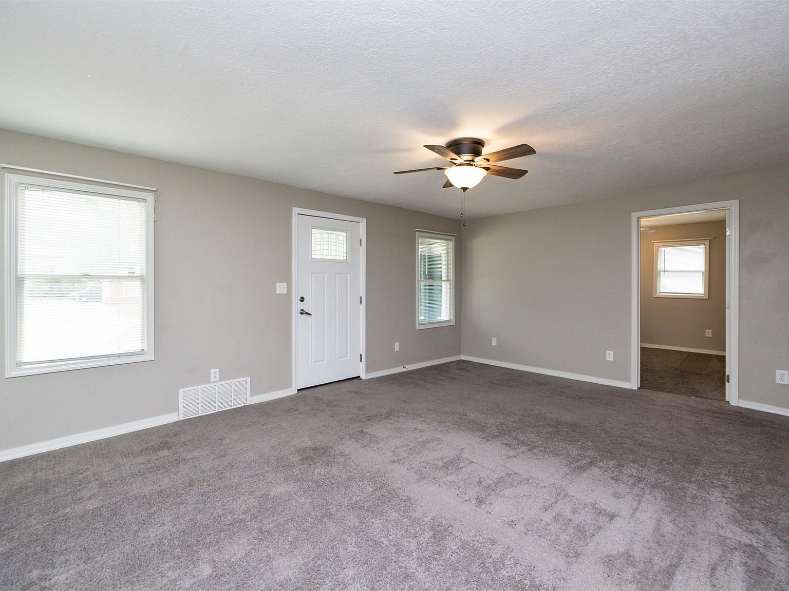 1012 28th St Des Moines, IA 50311 - Thumbnail 5