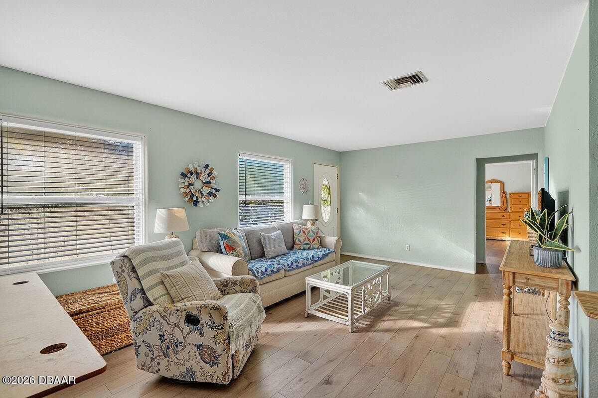 279 Hartford Ave Daytona Beach, FL 32118 - Thumbnail 5