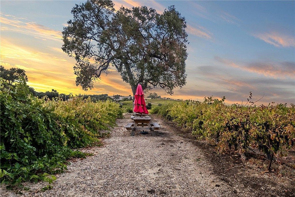 3000 Oakdale Rd Paso Robles, CA 93446 - Thumbnail 5