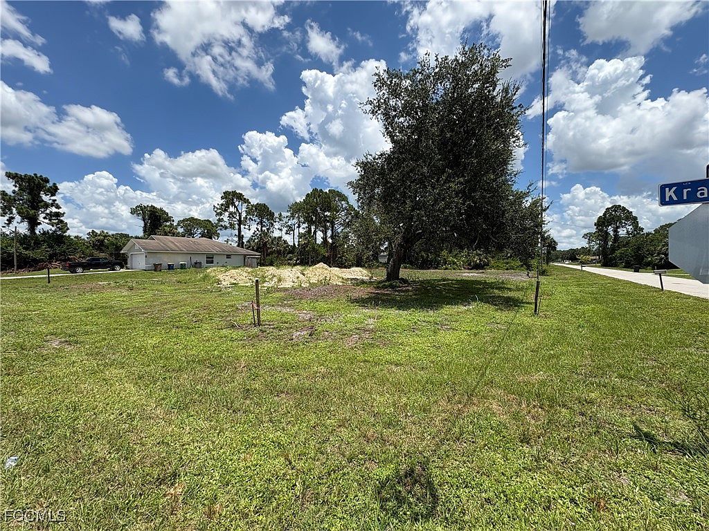 3738 Kemper St Fort Myers, FL 33905 - Thumbnail 5
