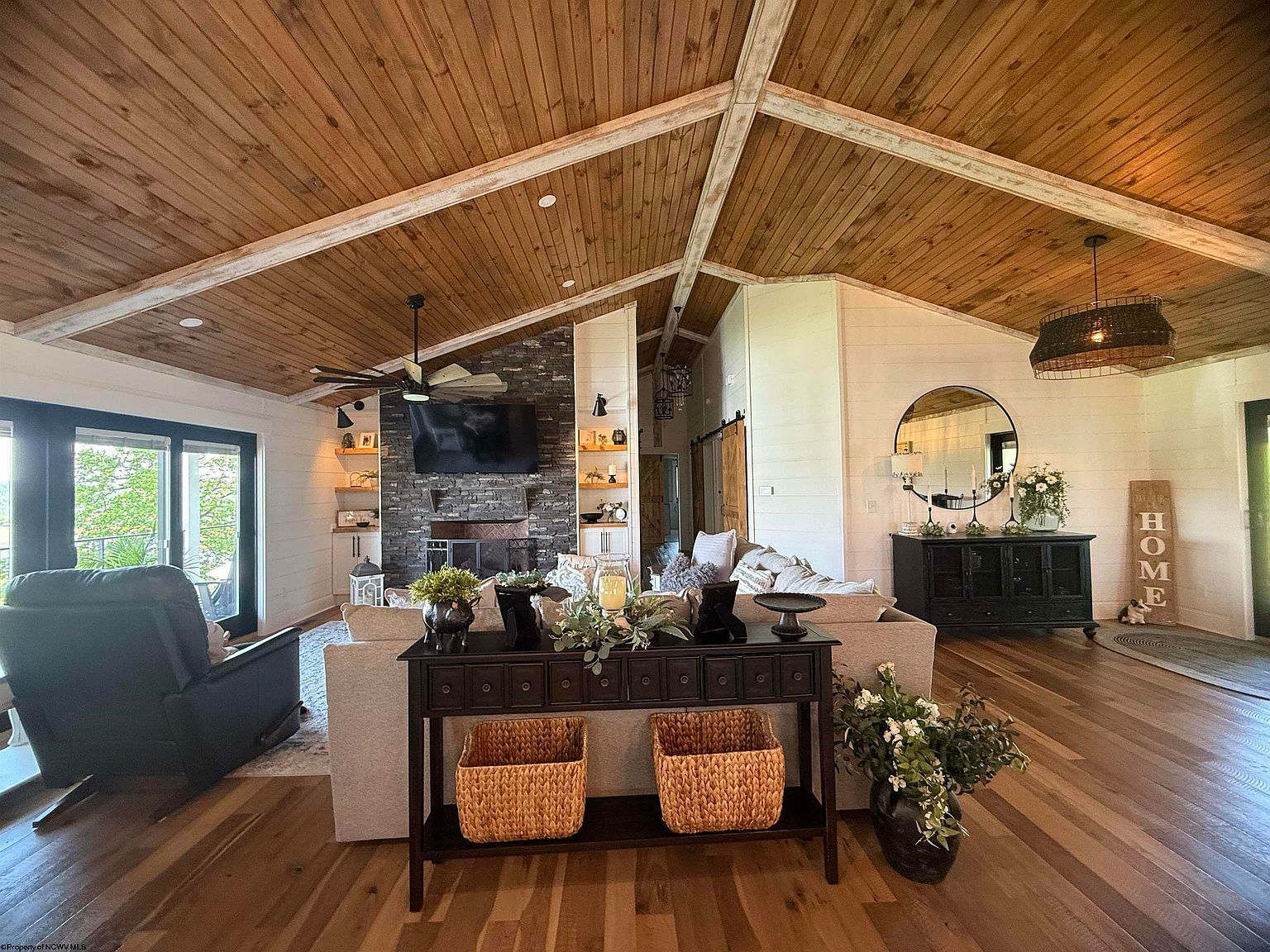 2348 Clifton Salem Rd Bruceton Mills, WV 26525 - Thumbnail 5