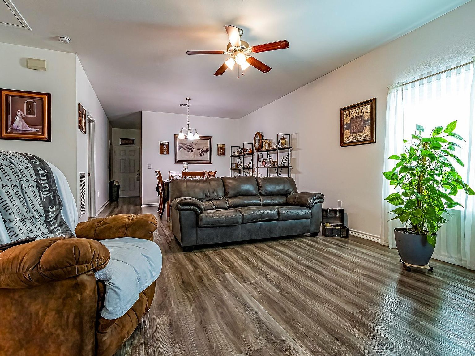 208 County Road 308 Cleveland, TX 77327 - Thumbnail 5