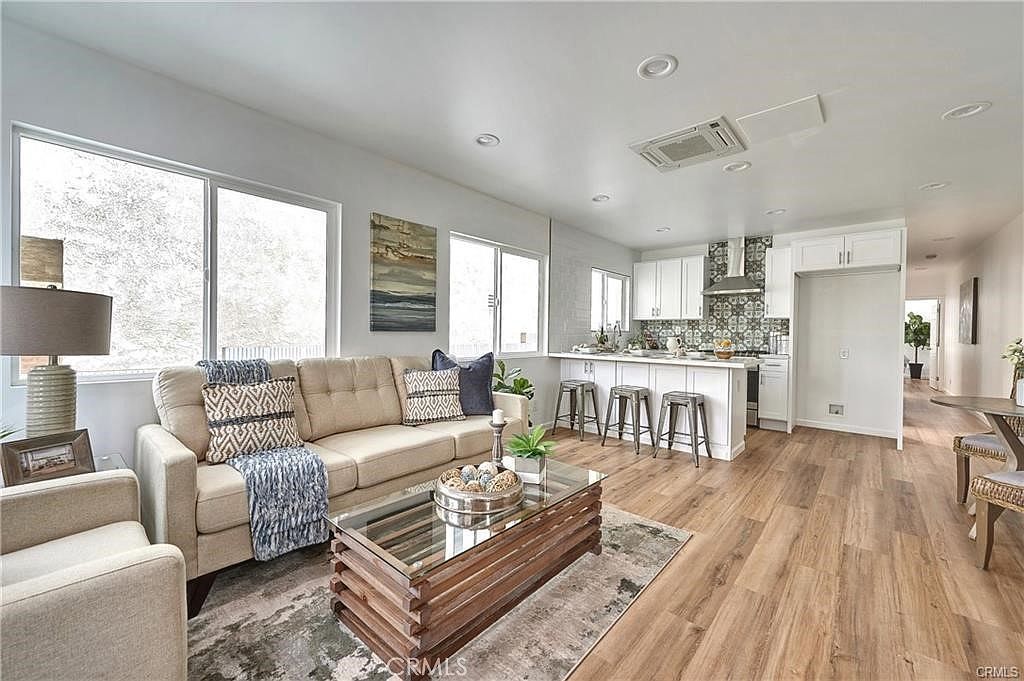 2921 S Pacific Ave San Pedro, CA 90731 - Thumbnail 5