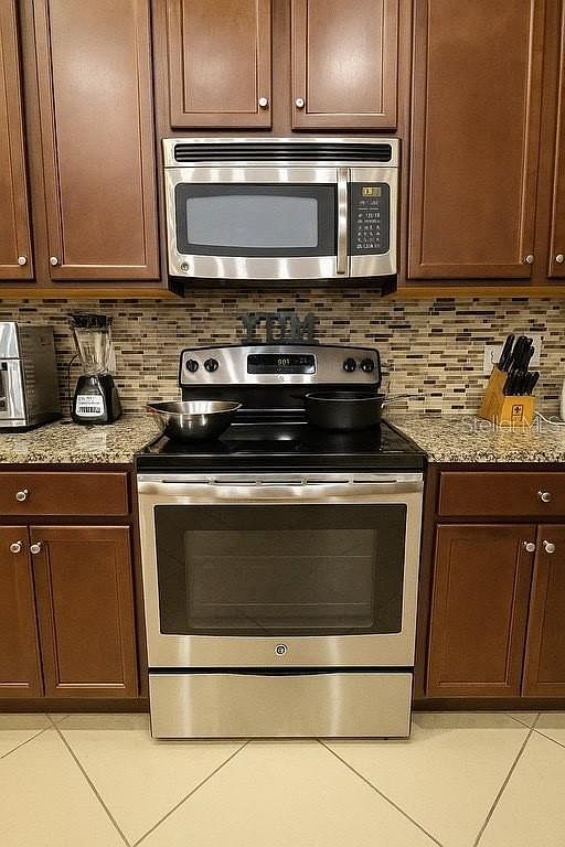 430 Captiva Dr Davenport, FL 33896 - Thumbnail 5