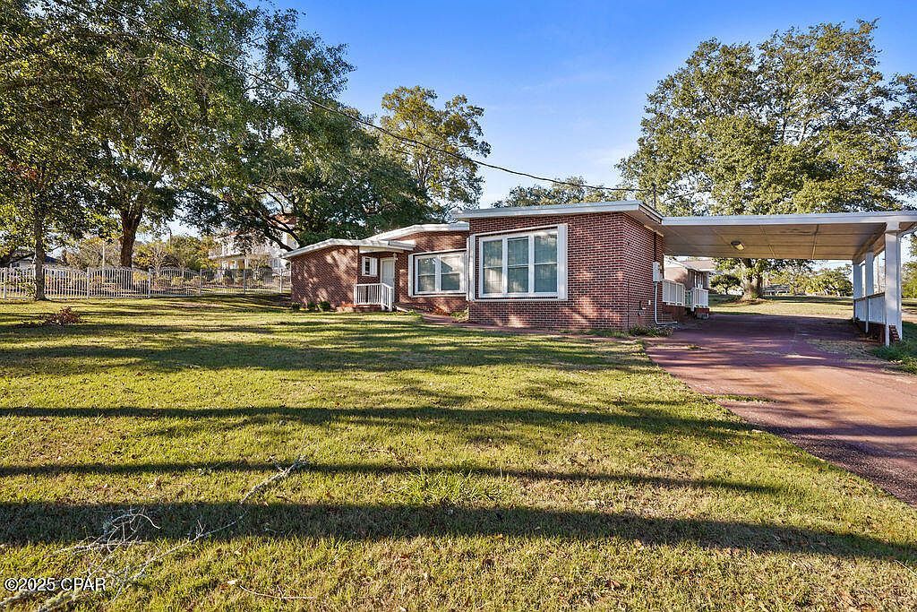 203 W Kansas Ave Bonifay, FL 32425 - Thumbnail 5
