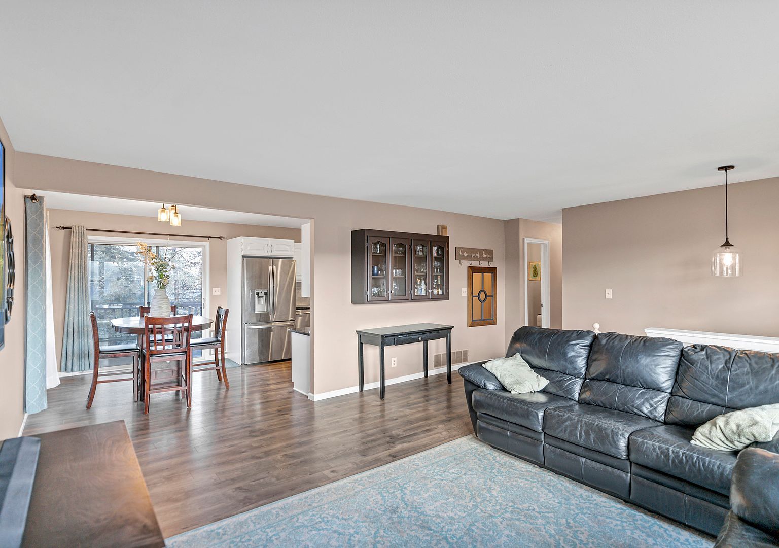 103 Fir St Lake In The Hills, IL 60156 - Thumbnail 5