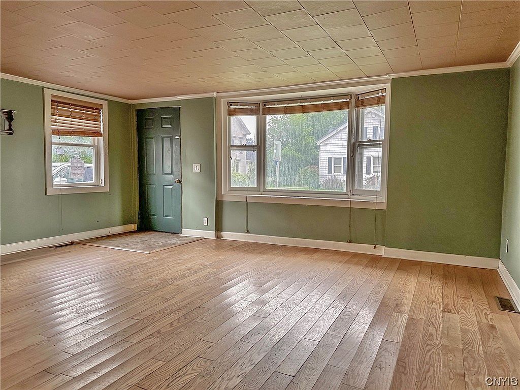 314 Stafford Ave Waterville, NY 13480 - Thumbnail 5