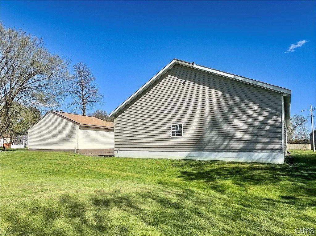 1112 Seneca St Rome, NY 13440 - Thumbnail 5