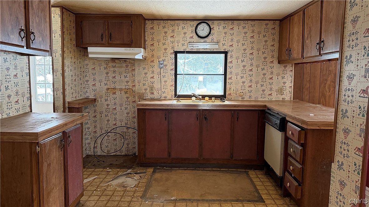 8442 Halstead Rd Blossvale, NY 13308 - Thumbnail 5