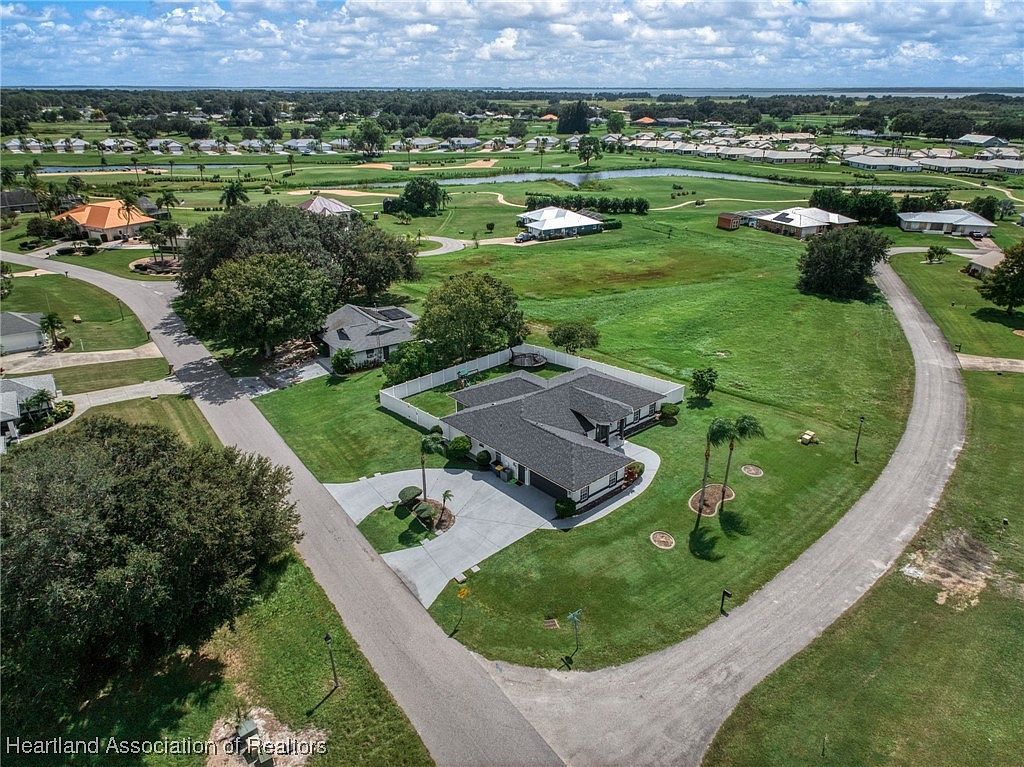 825 Spring Lake Blvd Sebring, FL 33876 - Thumbnail 5