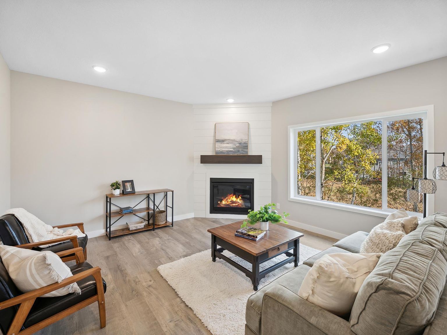 1446 Oak Ridge St Hanover, MN 55341 - Thumbnail 5