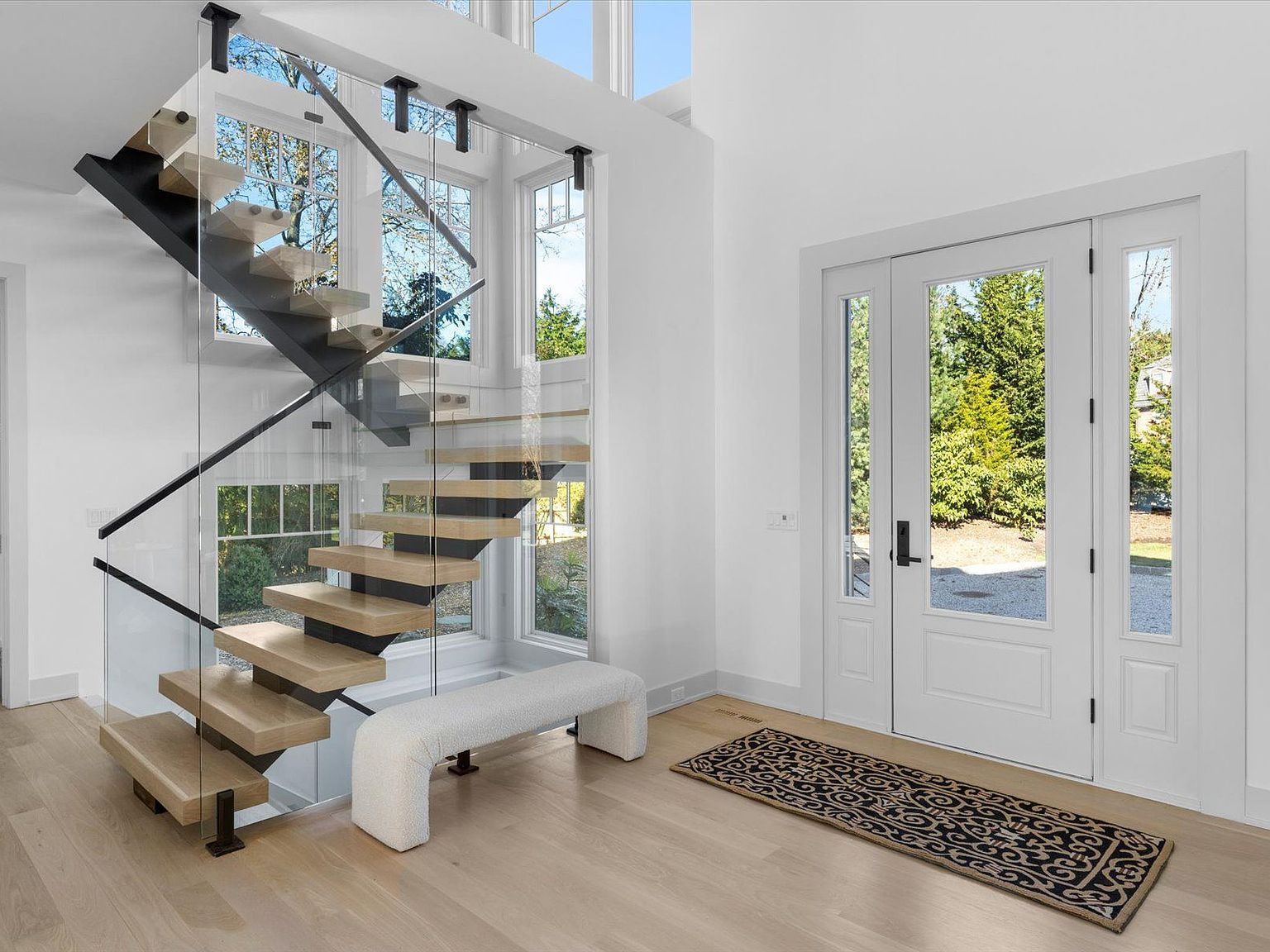 1750 Hobart Rd Southold, NY 11971 - Thumbnail 5