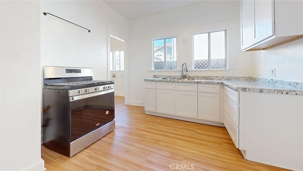 718 Hermosa Ave Hermosa Beach, CA 90254 - Thumbnail 5