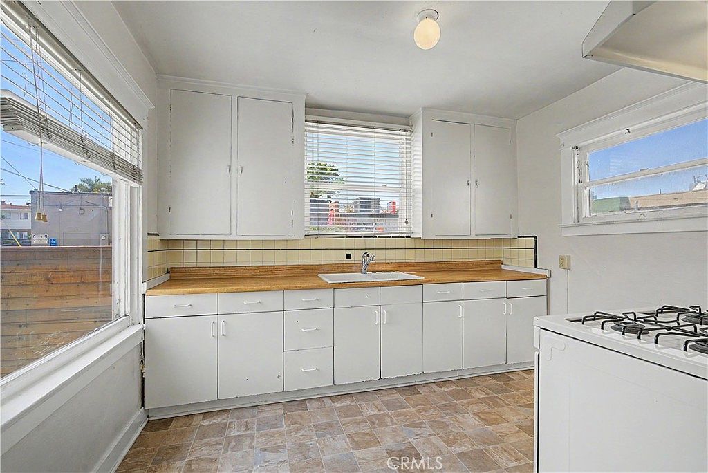 421 Almond Ave Long Beach, CA 90802 - Thumbnail 5