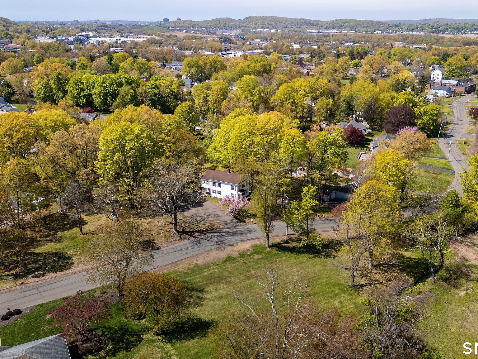 68 Village St North Haven, CT 06473 - Thumbnail 5