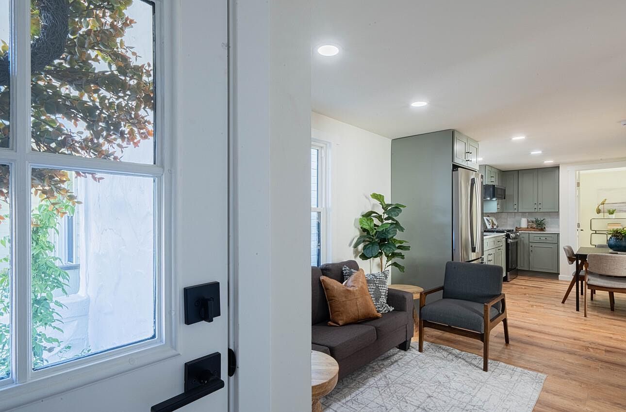 518 Cortes St Monterey, CA 93940 - Thumbnail 5