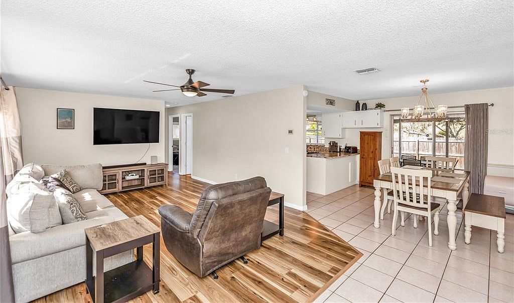 295 Brooklyn Ave Orange City, FL 32763 - Thumbnail 5