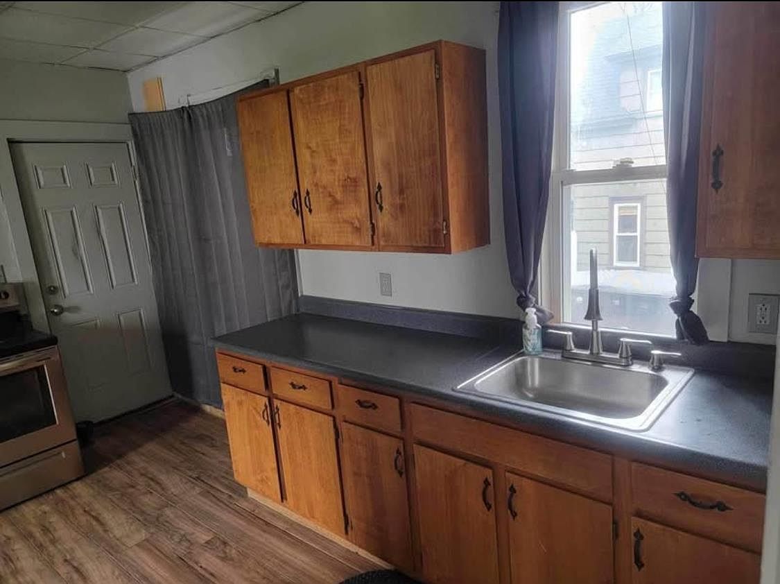 118 Jolbert St Berlin, NH 03570 - Thumbnail 5