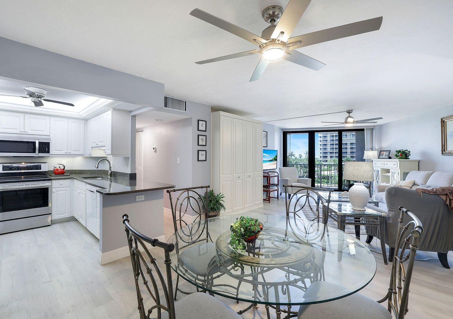 320 Seaview Ct APT 308 Marco Island, FL 34145 - Thumbnail 5