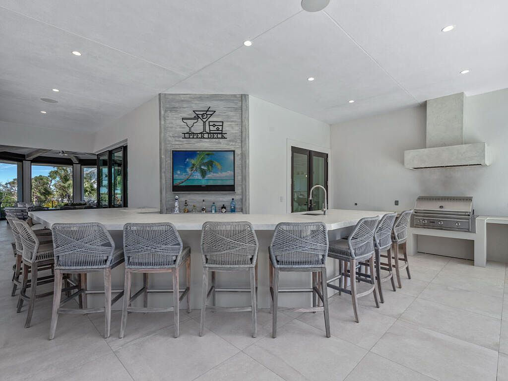 296 Seabreeze Dr Marco Island, FL 34145 - Thumbnail 5