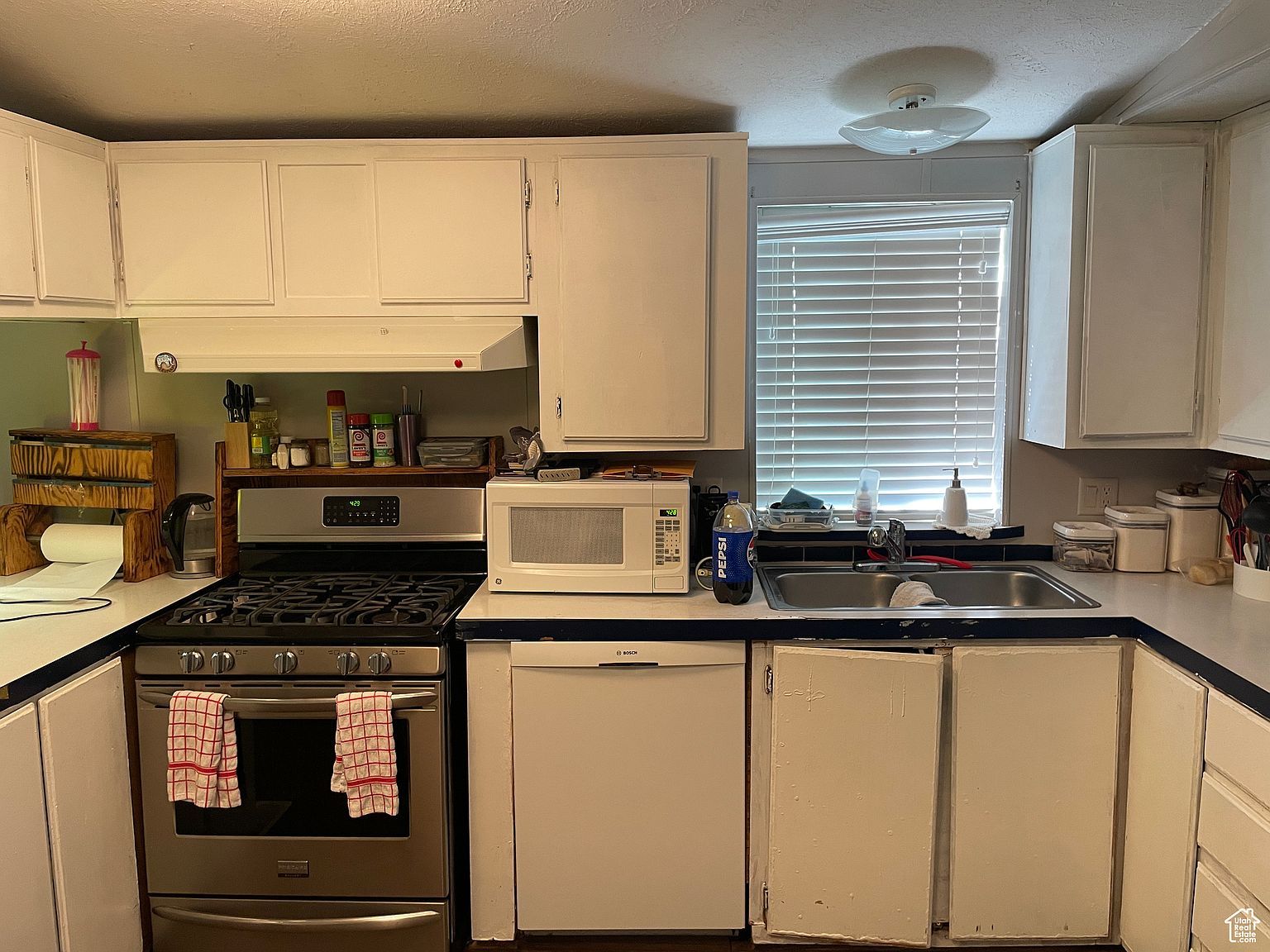 3860 Midland Dr TRAILER B32 Roy, UT 84067 - Thumbnail 5