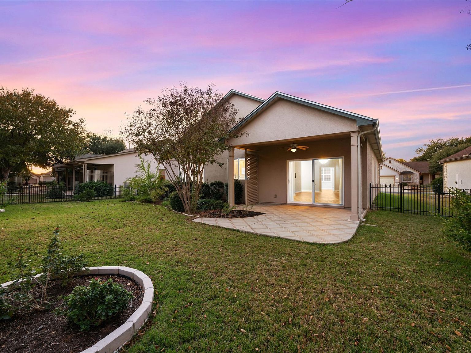 105 Lubbock Dr Georgetown, TX 78633 - Thumbnail 5