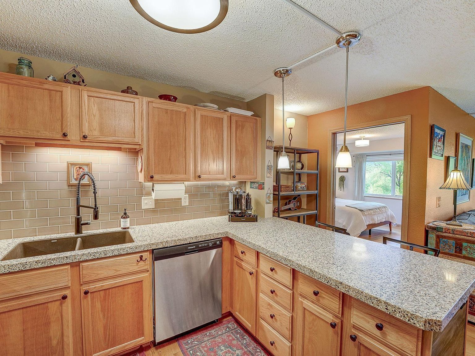 1321 Lake Dr W UNIT 124 Chanhassen, MN 55317 - Thumbnail 5