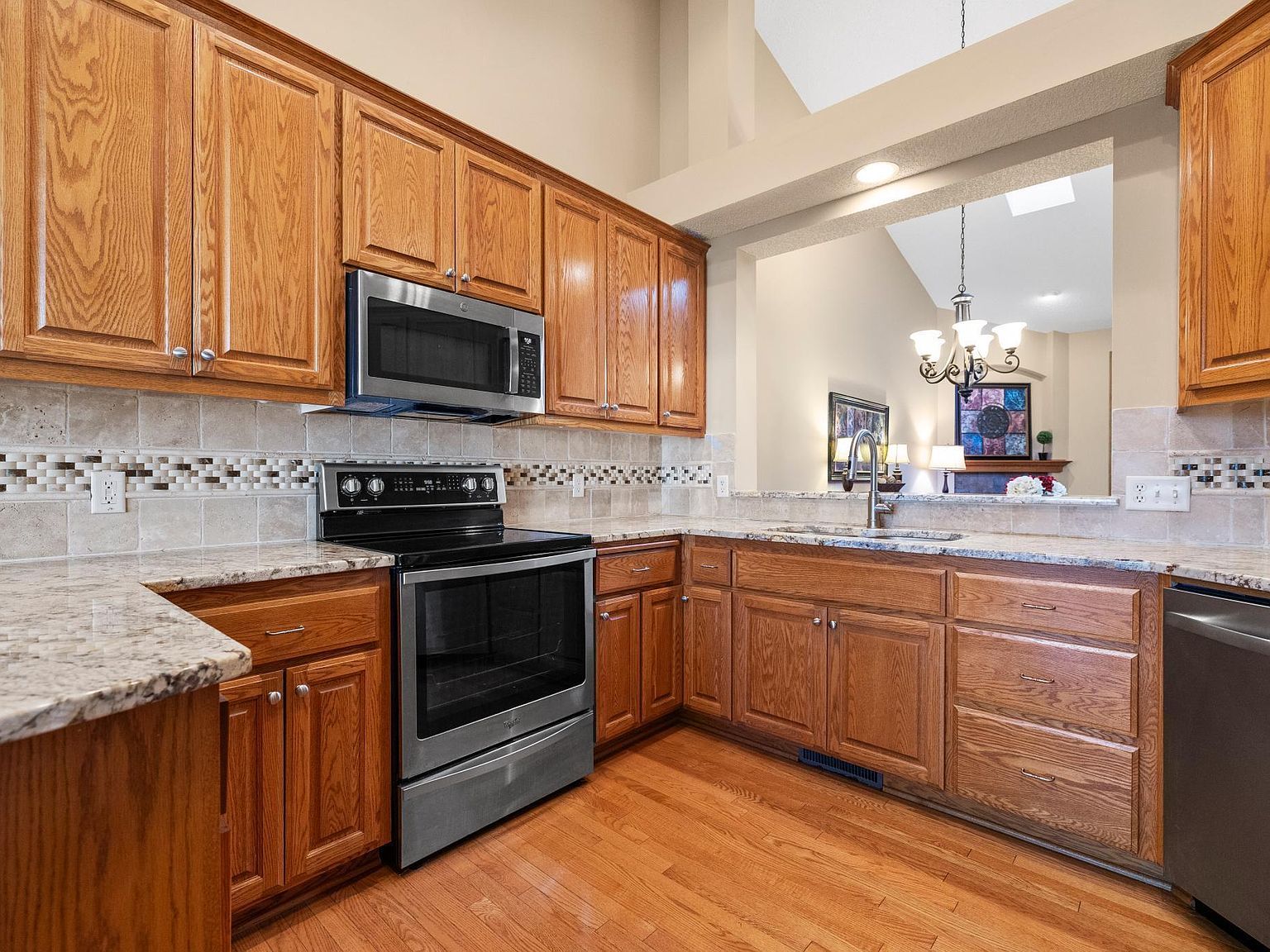 13184 Meadow Ln Savage, MN 55378 - Thumbnail 5