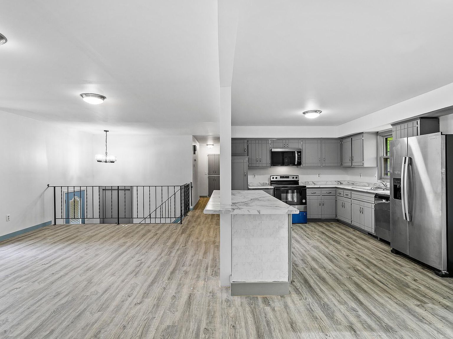 1813 Stinson Blvd New Brighton, MN 55112 - Thumbnail 5