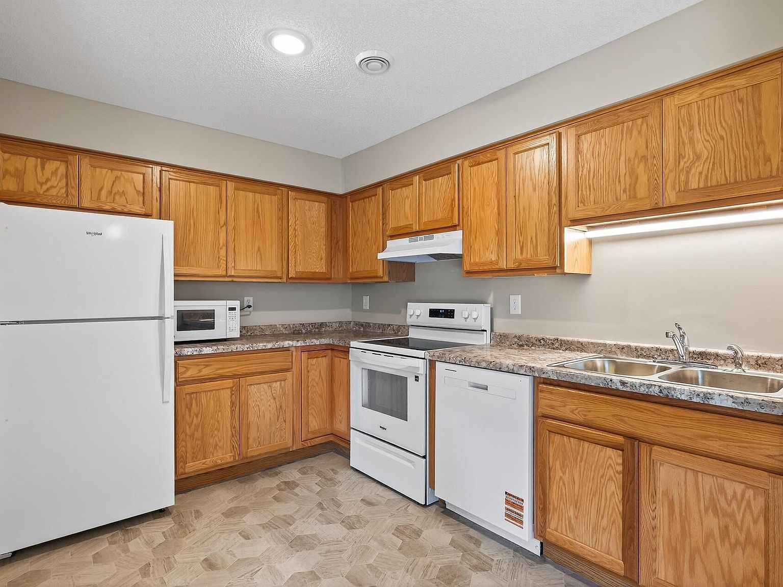 1761 8th Ave Newport, MN 55055 - Thumbnail 5