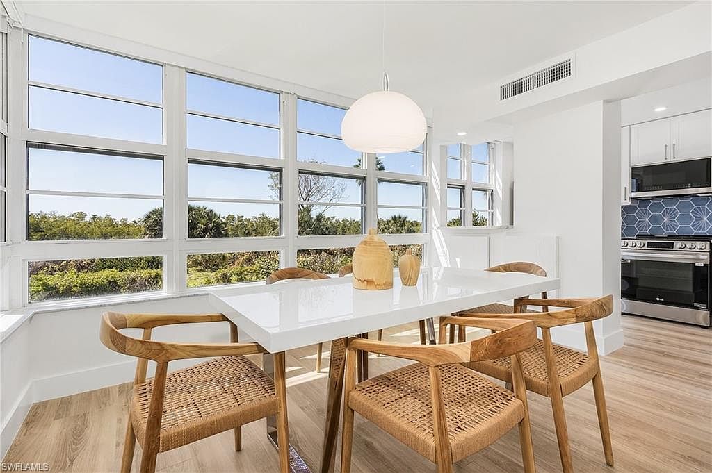 440 Seaview Ct APT 111 Marco Island, FL 34145 - Thumbnail 5