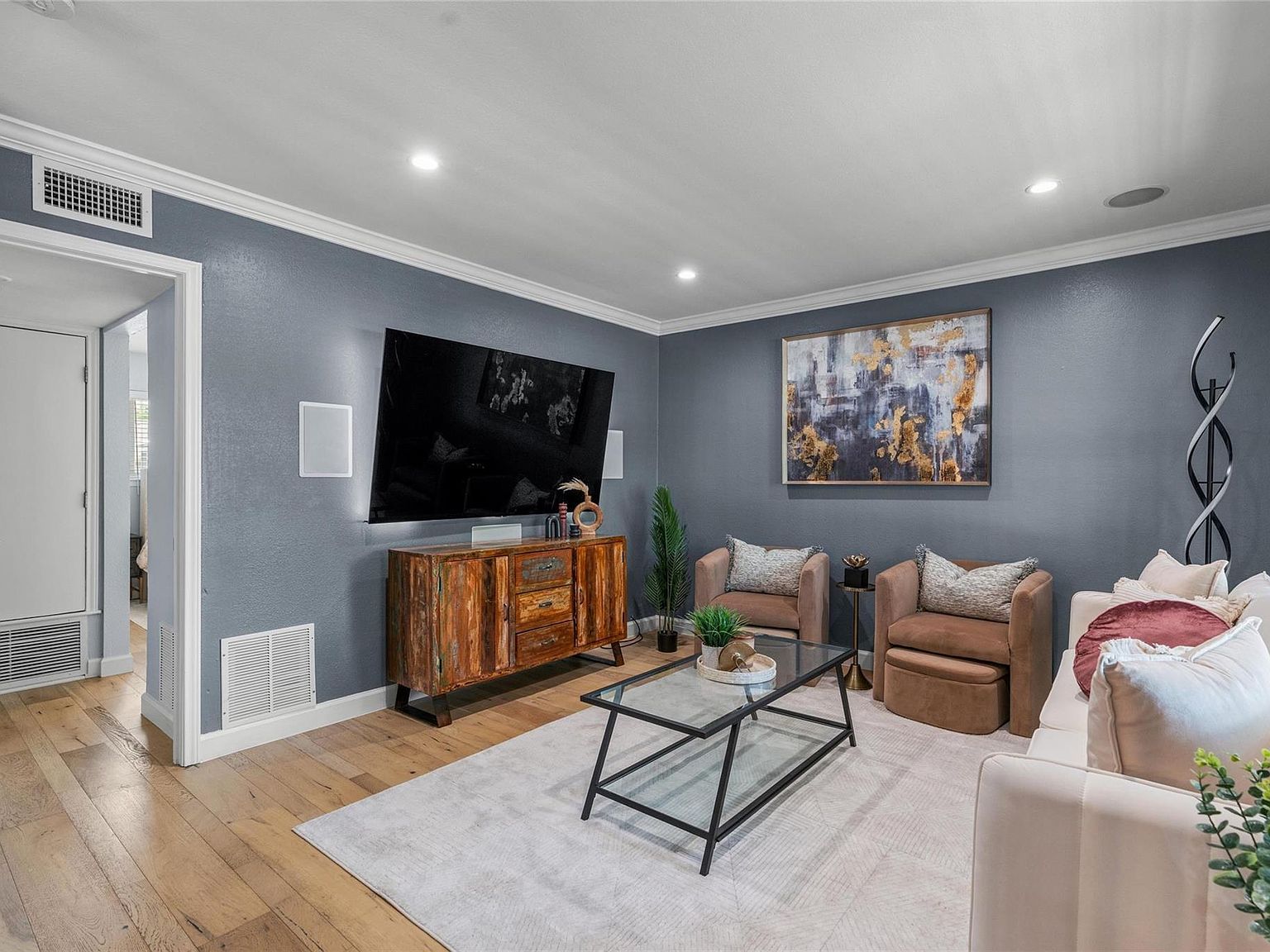 1911 Ohlen Rd Austin, TX 78757 - Thumbnail 5