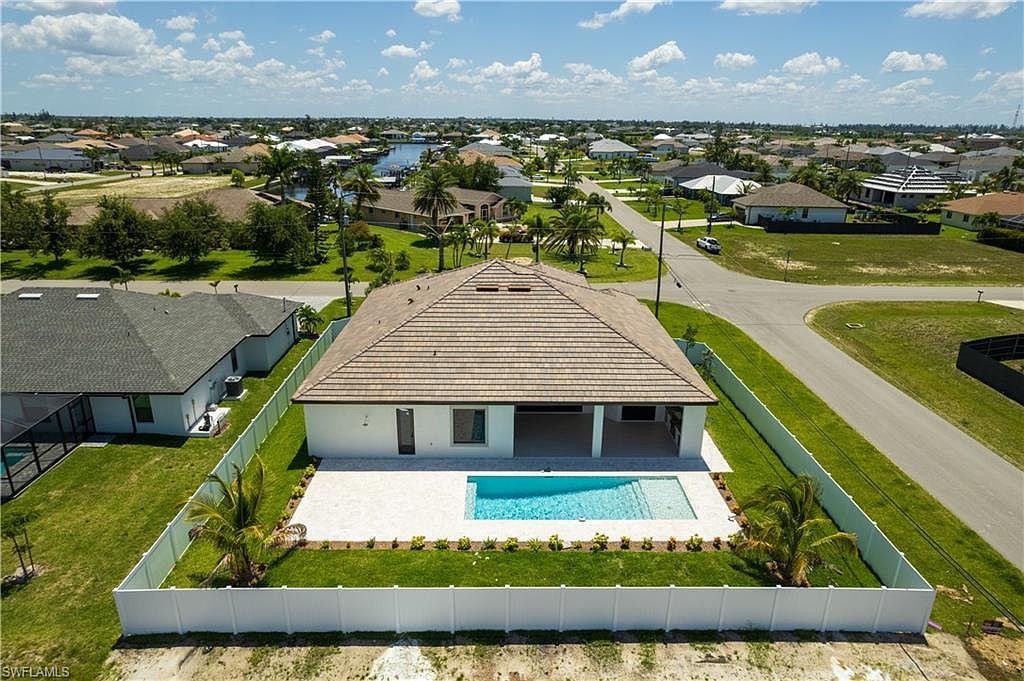 200 NW 35th Ave Cape Coral, FL 33993 - Thumbnail 5