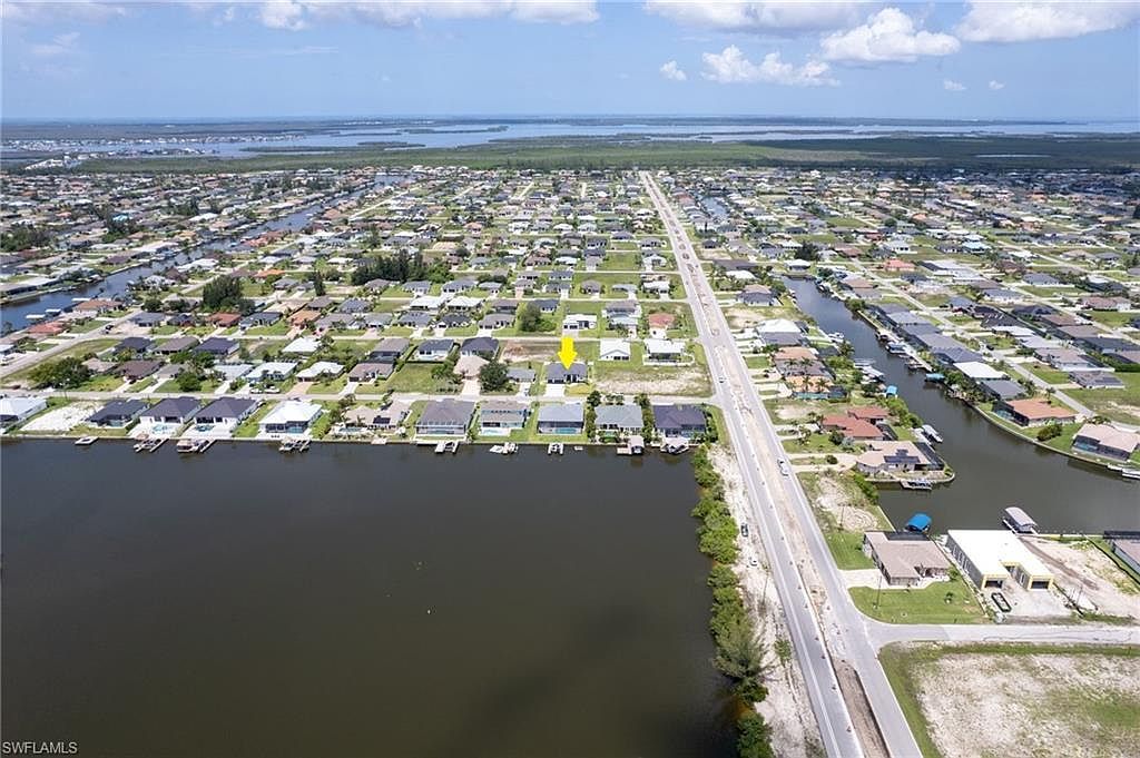 10 SW 33rd Ave Cape Coral, FL 33991 - Thumbnail 5