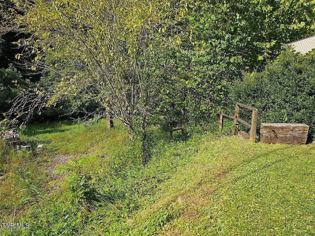 8835 Maple Rd, Pound, VA, 24279 - Thumbnail 5