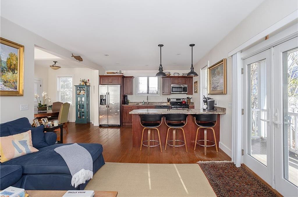 31 Edward St Newport, RI 02840 - Thumbnail 5