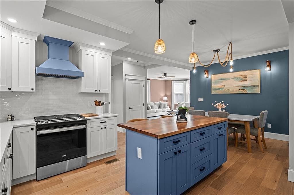 20 Summer St Newport, RI 02840 - Thumbnail 5