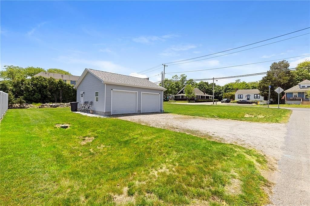 3055 E Main Rd Portsmouth, RI 02871 - Thumbnail 5