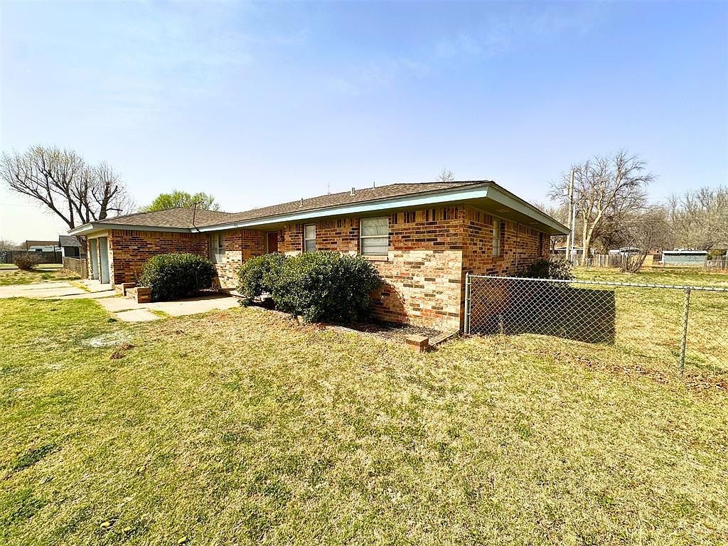 1921 W A Ave Elk City, OK 73644 - Thumbnail 5