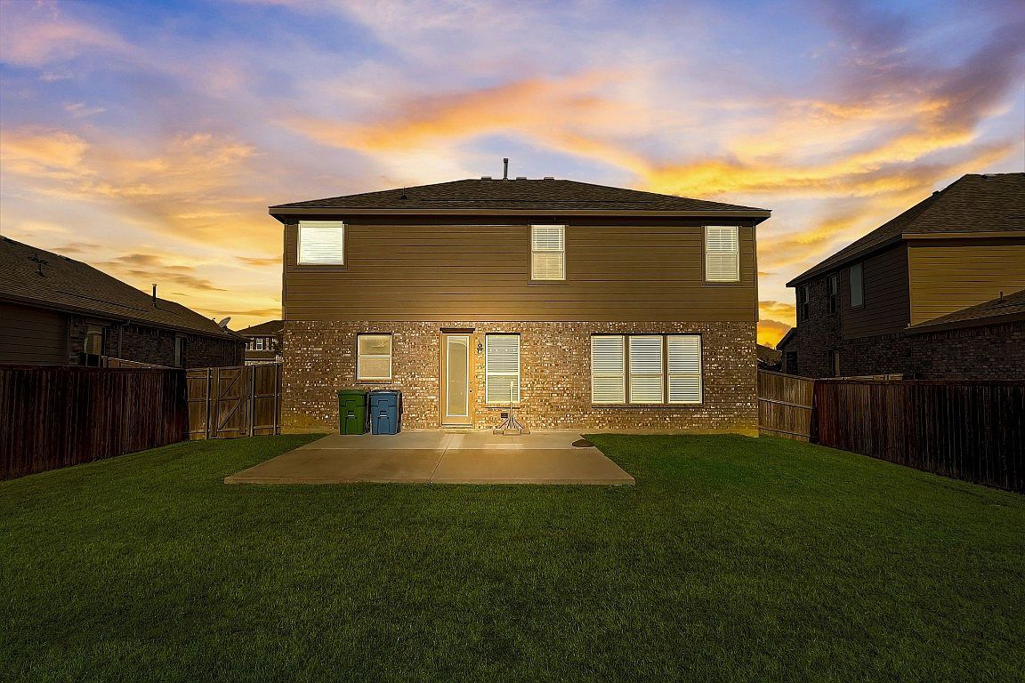 2728 Ryder Ln Aubrey, TX 76227 - Thumbnail 5