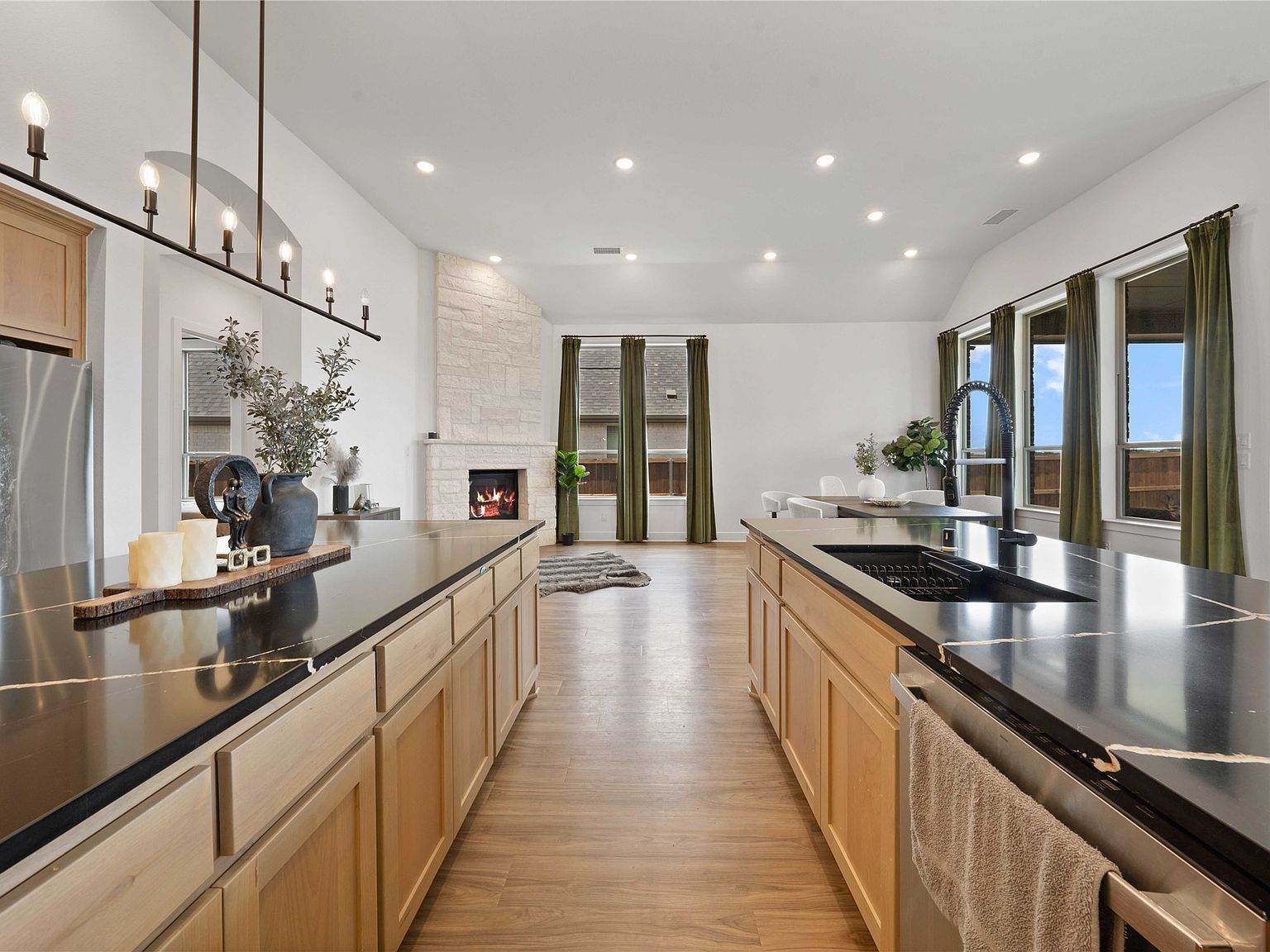 4224 Prickly Pear Ave Aubrey, TX 76227 - Thumbnail 5