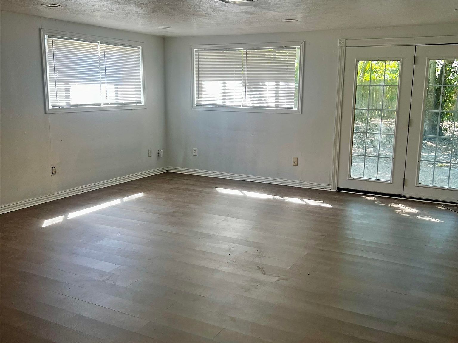 5101 Main Ave Groves, TX 77619 - Thumbnail 5