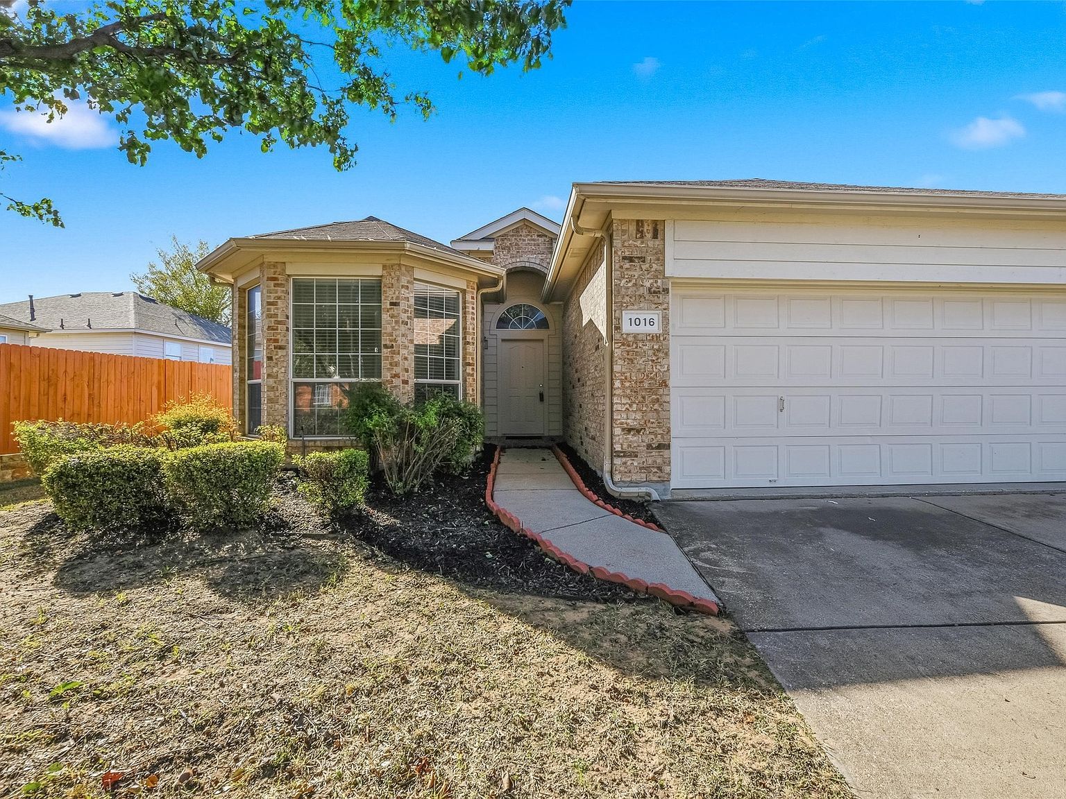 1016 Fairweather Dr Fort Worth, TX 76120 - Thumbnail 5