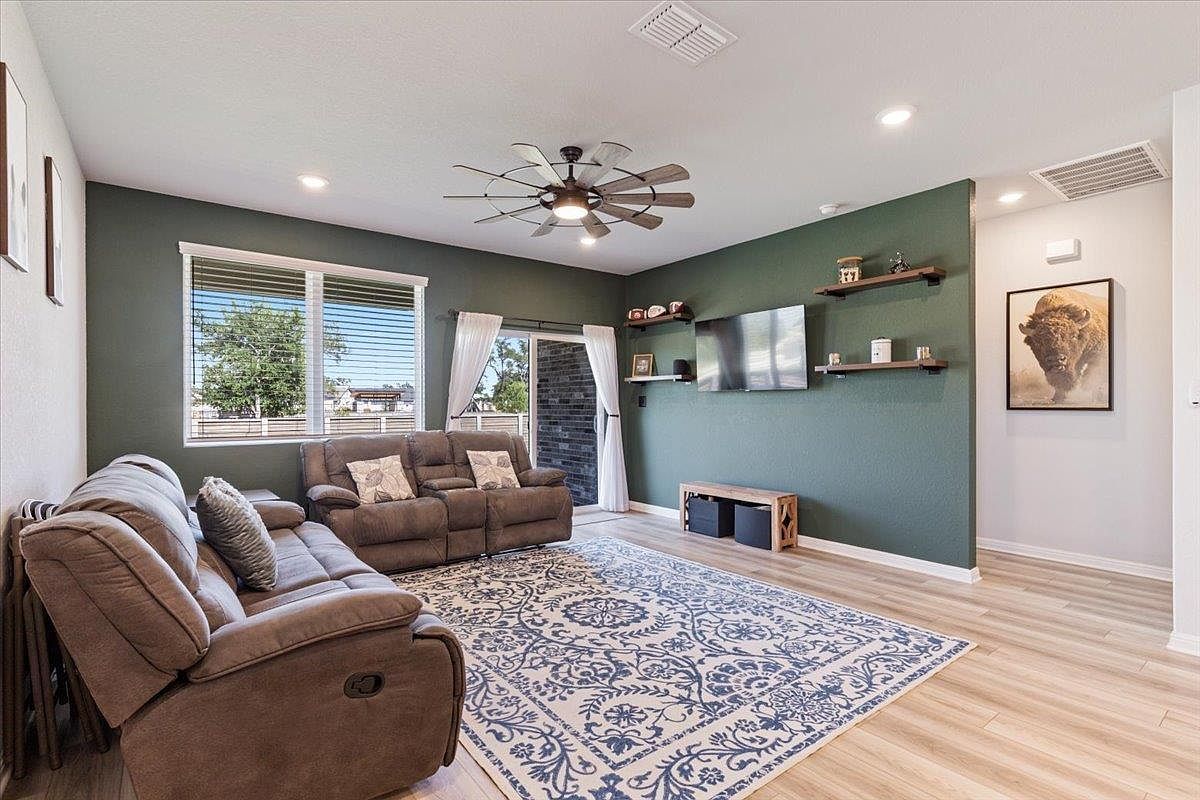 1001 Dog Iron St Georgetown, TX 78628 - Thumbnail 5