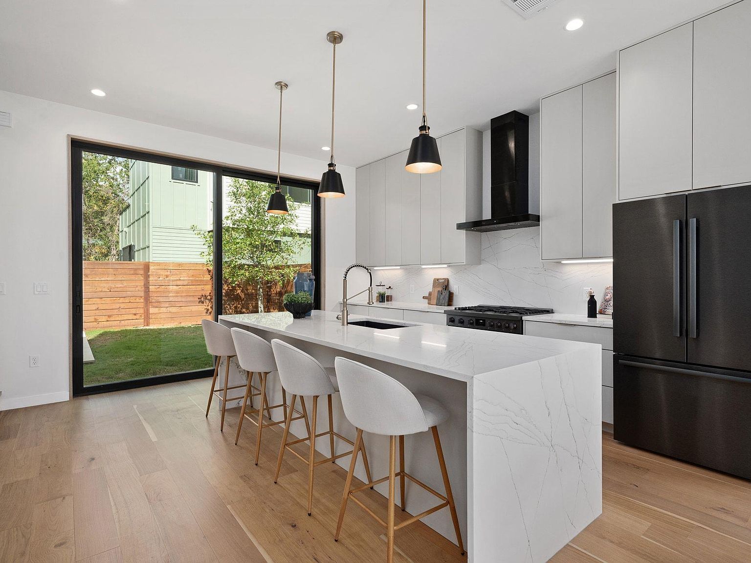 1104 Gunter St #1/2 Austin, TX 78702 - Thumbnail 5